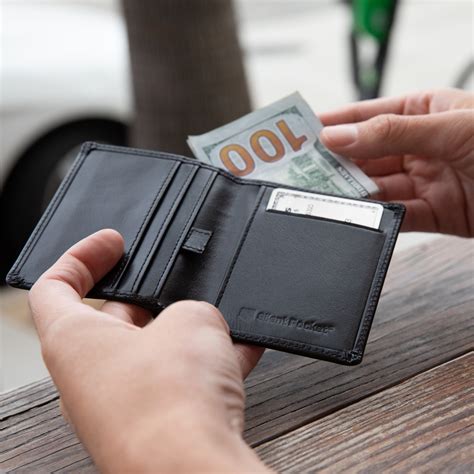 most durable bifold wallet